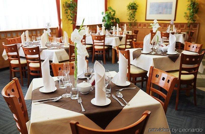 Hotel Dal Гданск Ресторант снимка